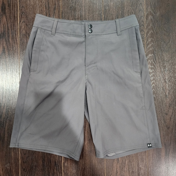 Mens Under Armour Shorts - Size 30 Waist - Picture 1 of 5